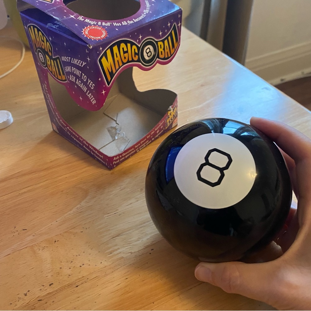 MAGIC 8 BALL TOY WITH ORIGINAL BOX